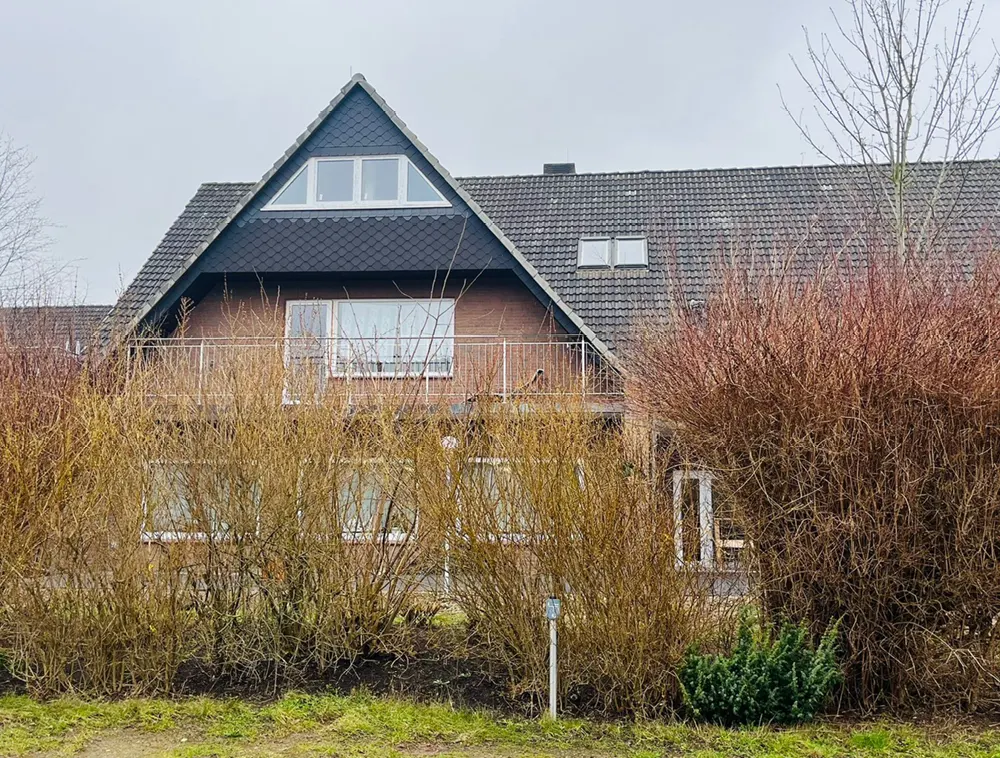 Außenansicht des Hauses der SabaVita Senioren-WG in Dersau